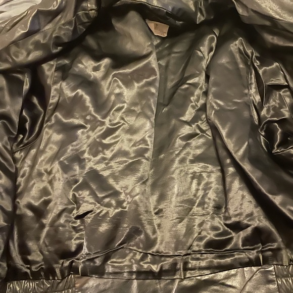 Men’s Lg black leather jacket - Picture 6 of 6